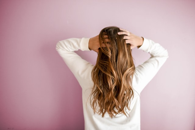 Sudden Hair Shedding? A Gosport Trichologist Explains Telogen Effluvium